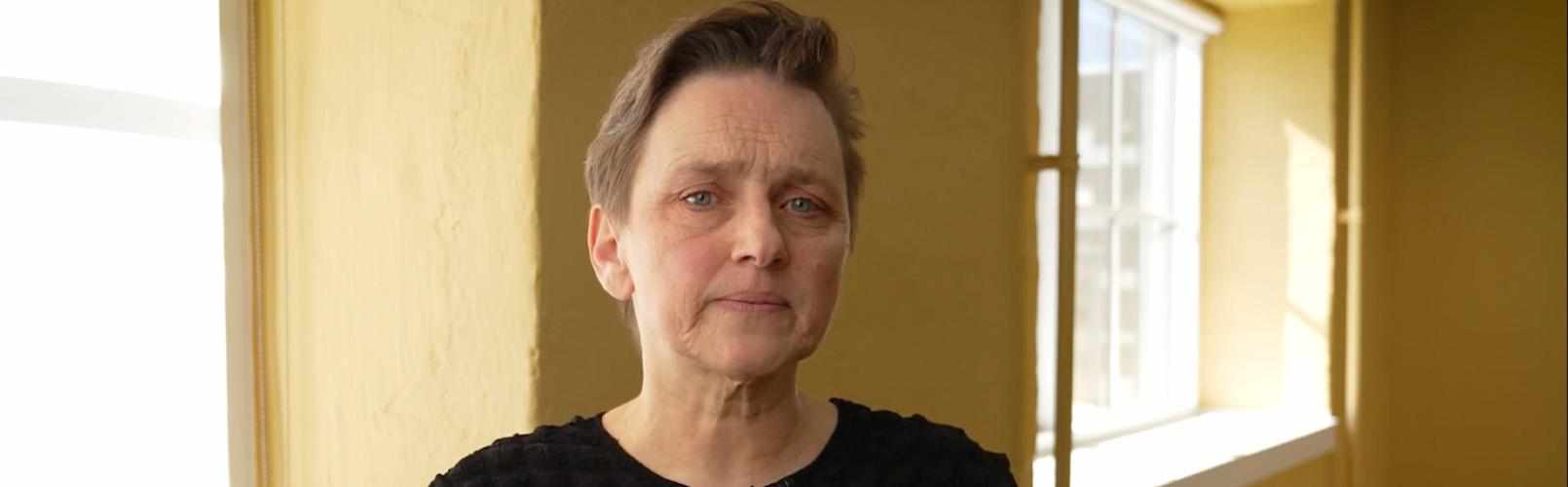 Helle Rabøl Hansen som holder innlegget