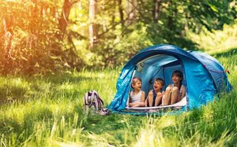 Teltur med barn Foto iStock