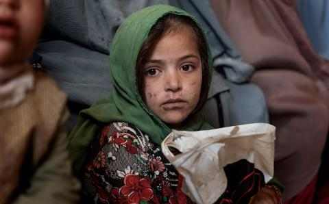 Bilde av jente Kandahar