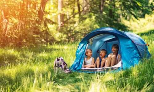 Teltur med barn Foto iStock