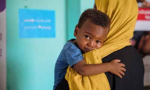 Sudan gutt over mors skulder